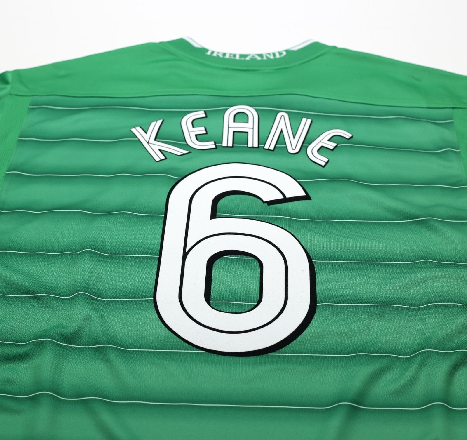 2003/04 KEANE #6 Ireland Vintage Umbro Long Sleeve Home Football Shirt (L)