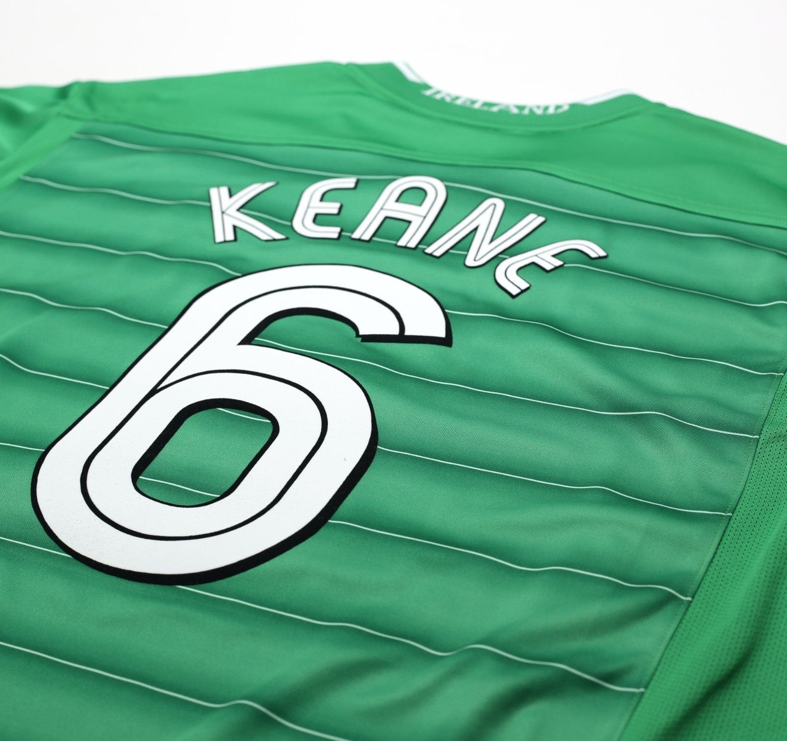 2003/04 KEANE #6 Ireland Vintage Umbro Long Sleeve Home Football Shirt (L)