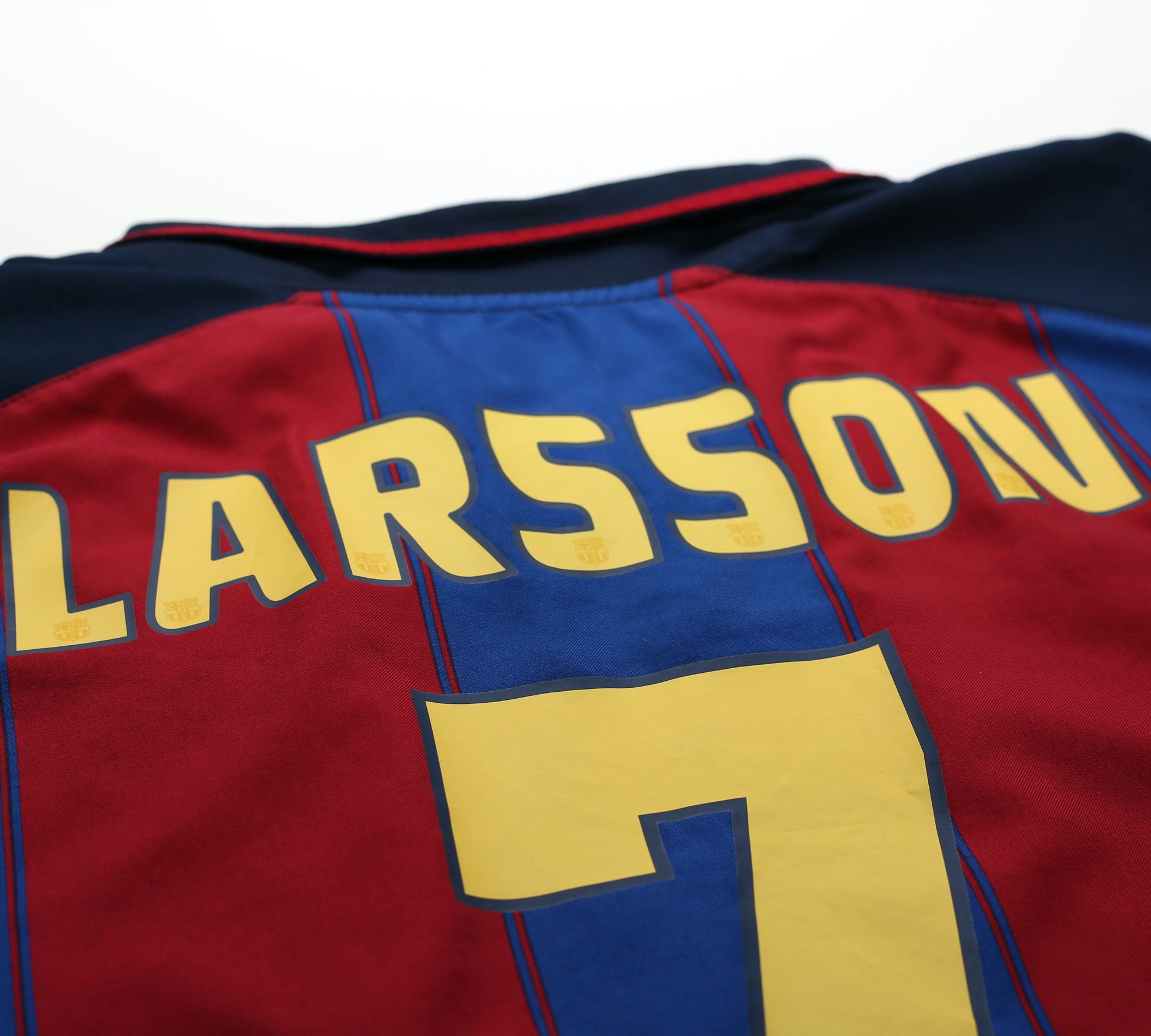 2003/04 Larsson #7 Barcelona Vintage Nike Home Football Shirt (XL)