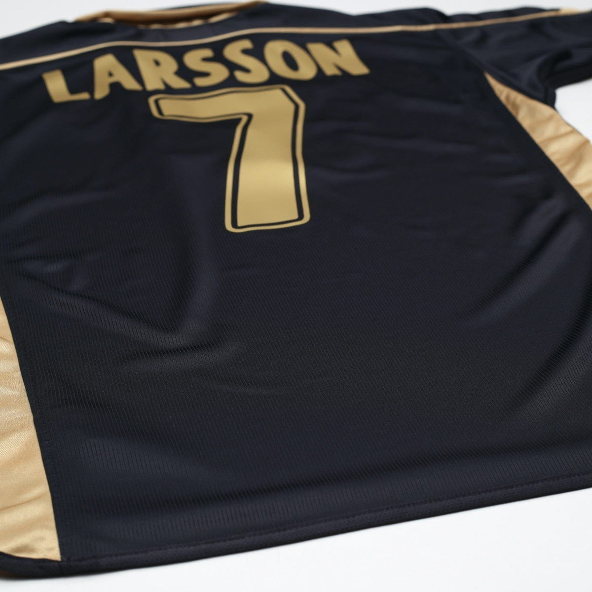 2003/04 Larsson #7 Celtic Vintage Umbro European Away Football Shirt (L)