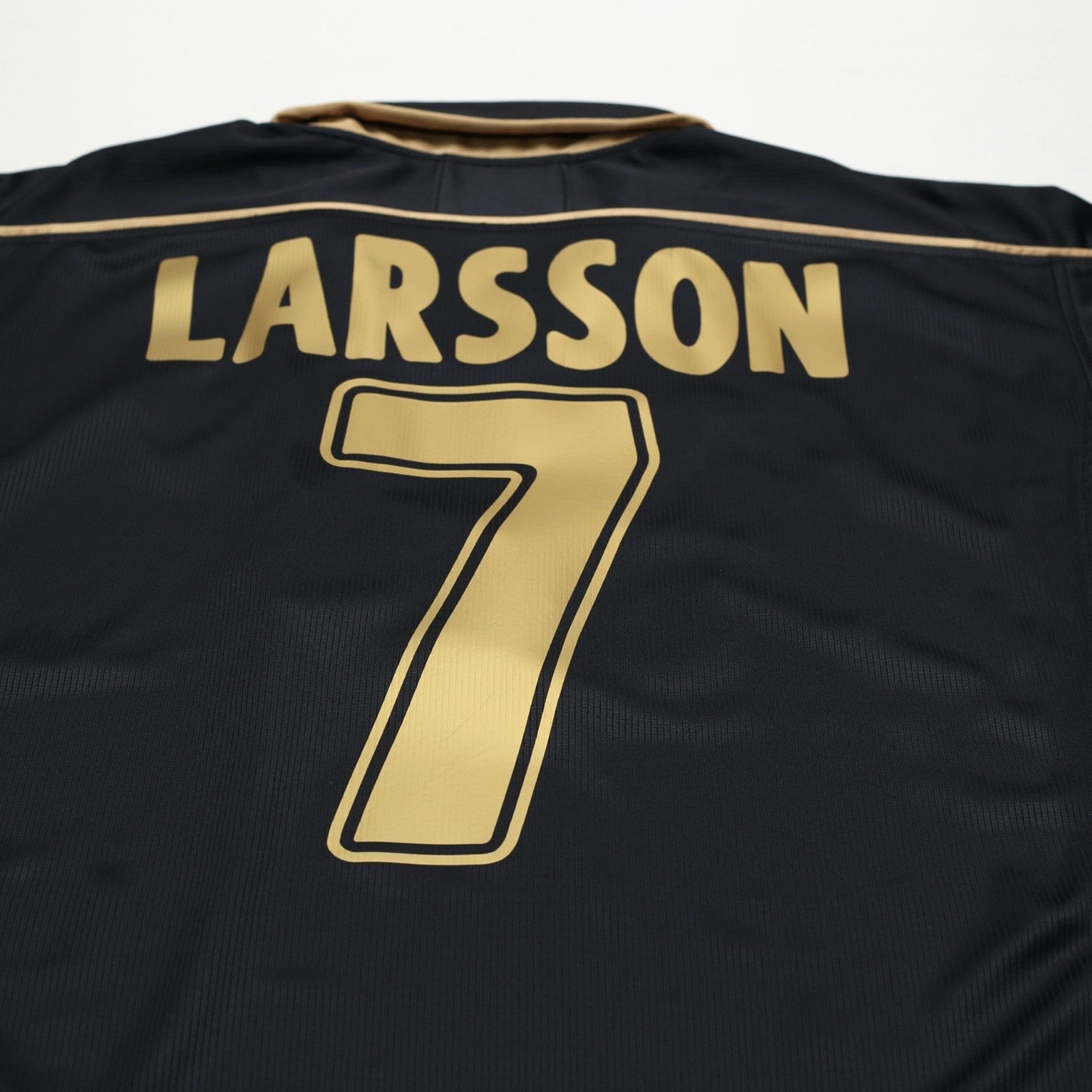 2003/04 Larsson #7 Celtic Vintage Umbro European Away Football Shirt (L)