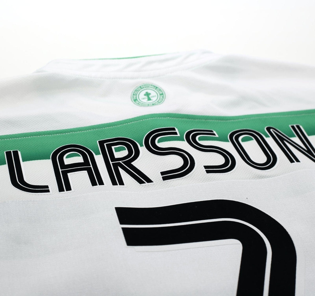 2003/04 LARSSON #7 Celtic Vintage Umbro European Home Football Shirt (L)