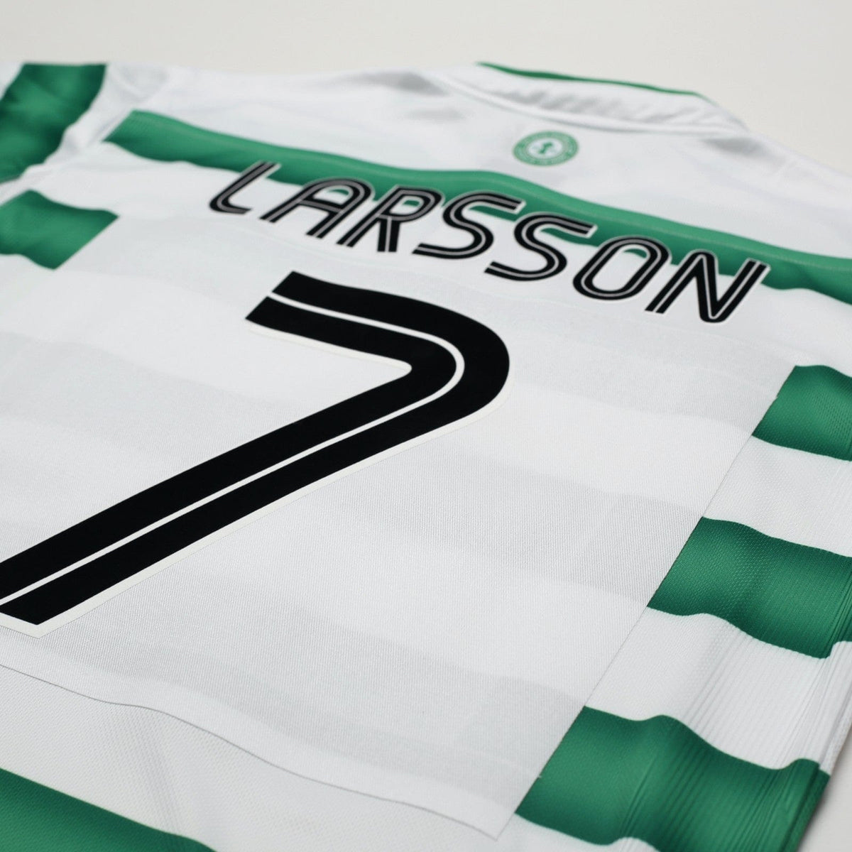 2003/04 Larsson #7 Celtic Vintage Umbro European Home Football Shirt (M)