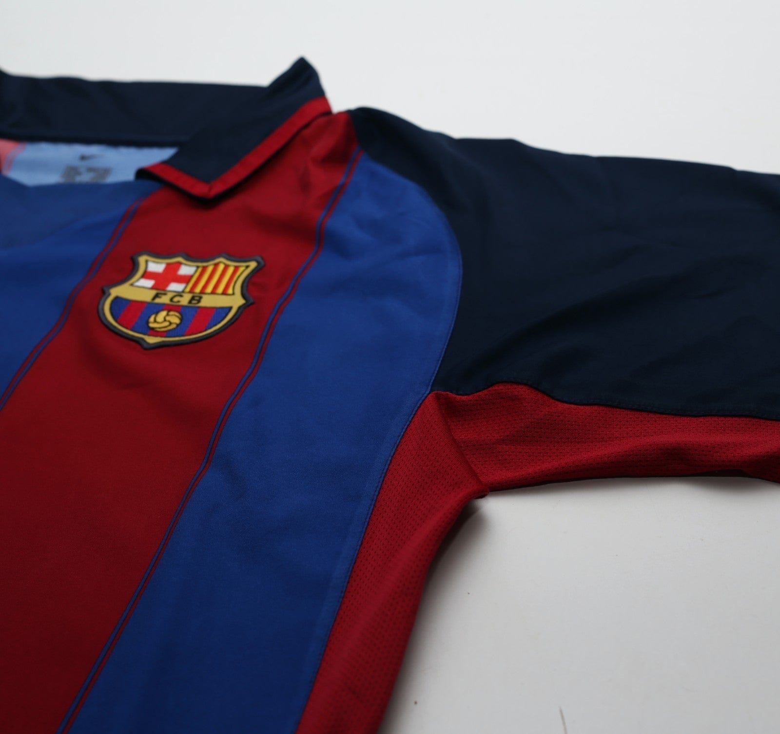 2003/04 RONALDINHO #10 Barcelona Vintage Nike Home Football Shirt (M)