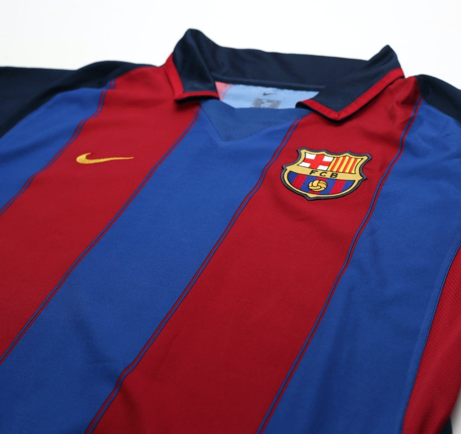2003/04 RONALDINHO #10 Barcelona Vintage Nike Home Football Shirt (M)
