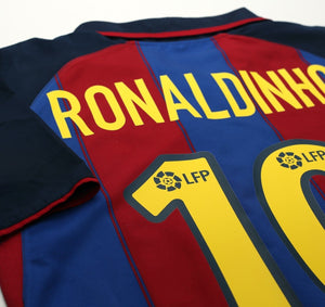 2003/04 RONALDINHO #10 Barcelona Vintage Nike Home Football Shirt (M)