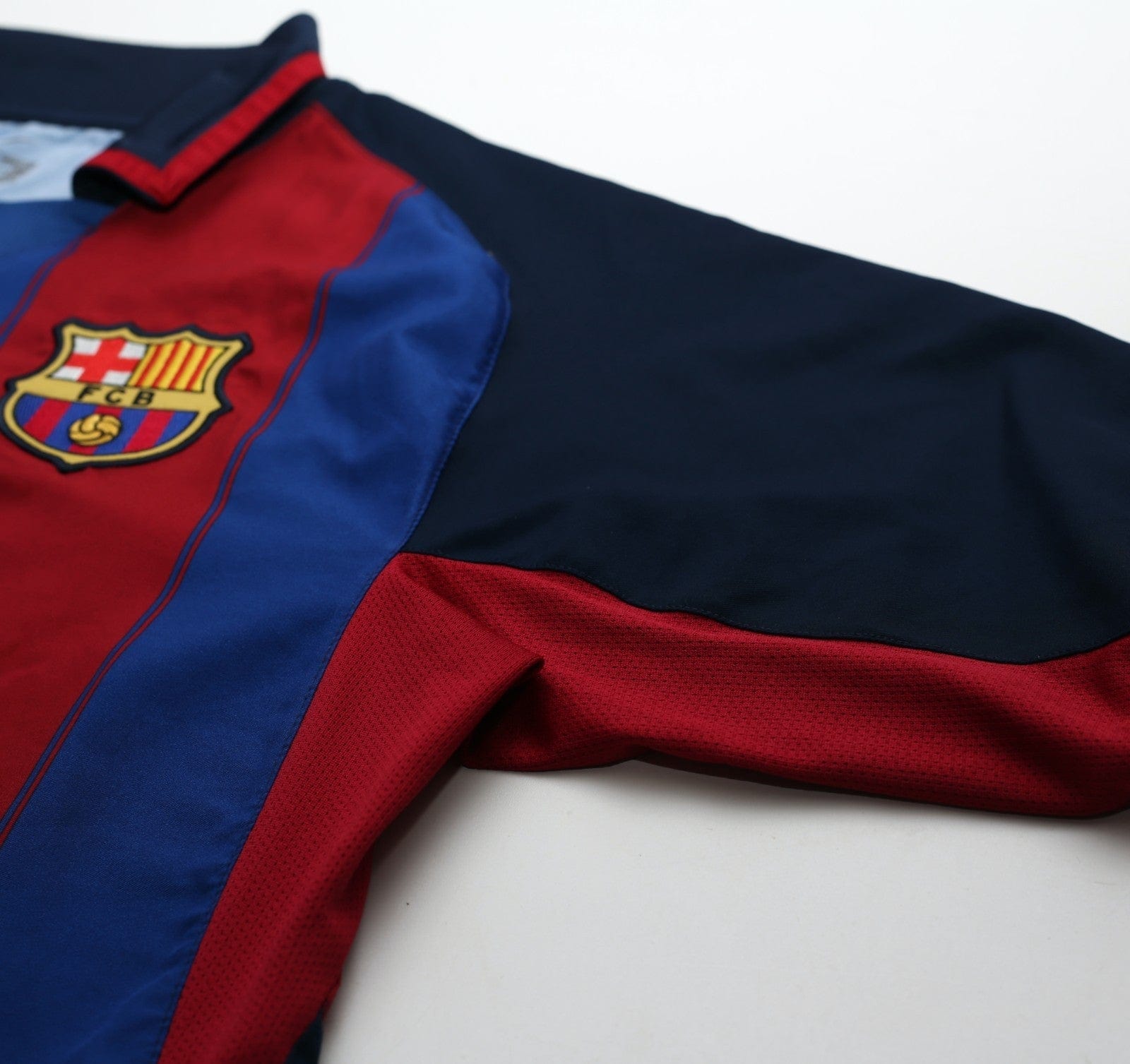 2003/04 RONALDINHO #10 Barcelona Vintage Nike Home Football Shirt (M)