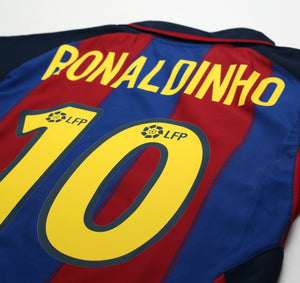 2003/04 RONALDINHO #10 Barcelona Vintage Nike Home Football Shirt (M)