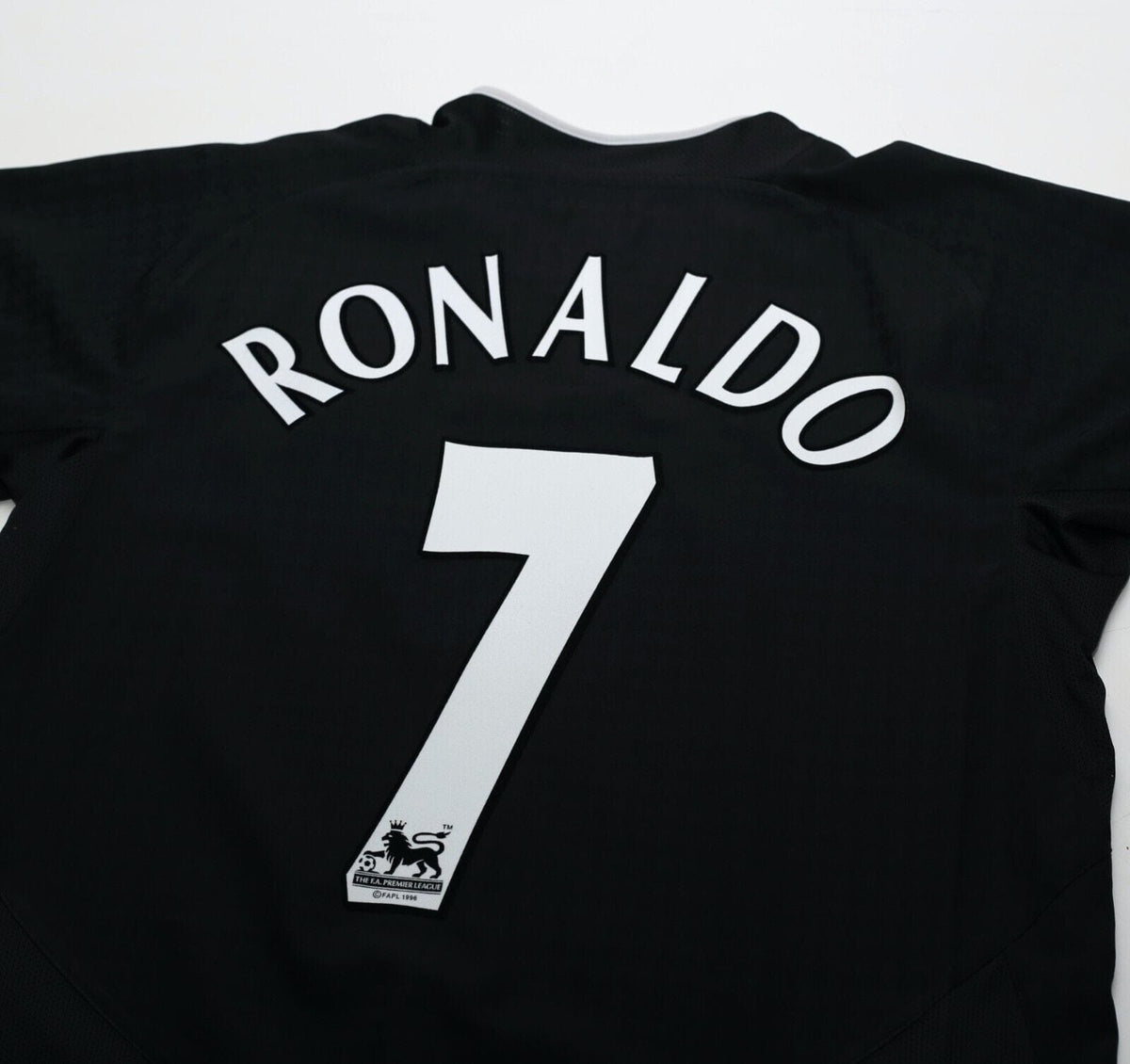 2003/04 RONALDO #7 Manchester United Vintage Nike Away Football Shirt (M)