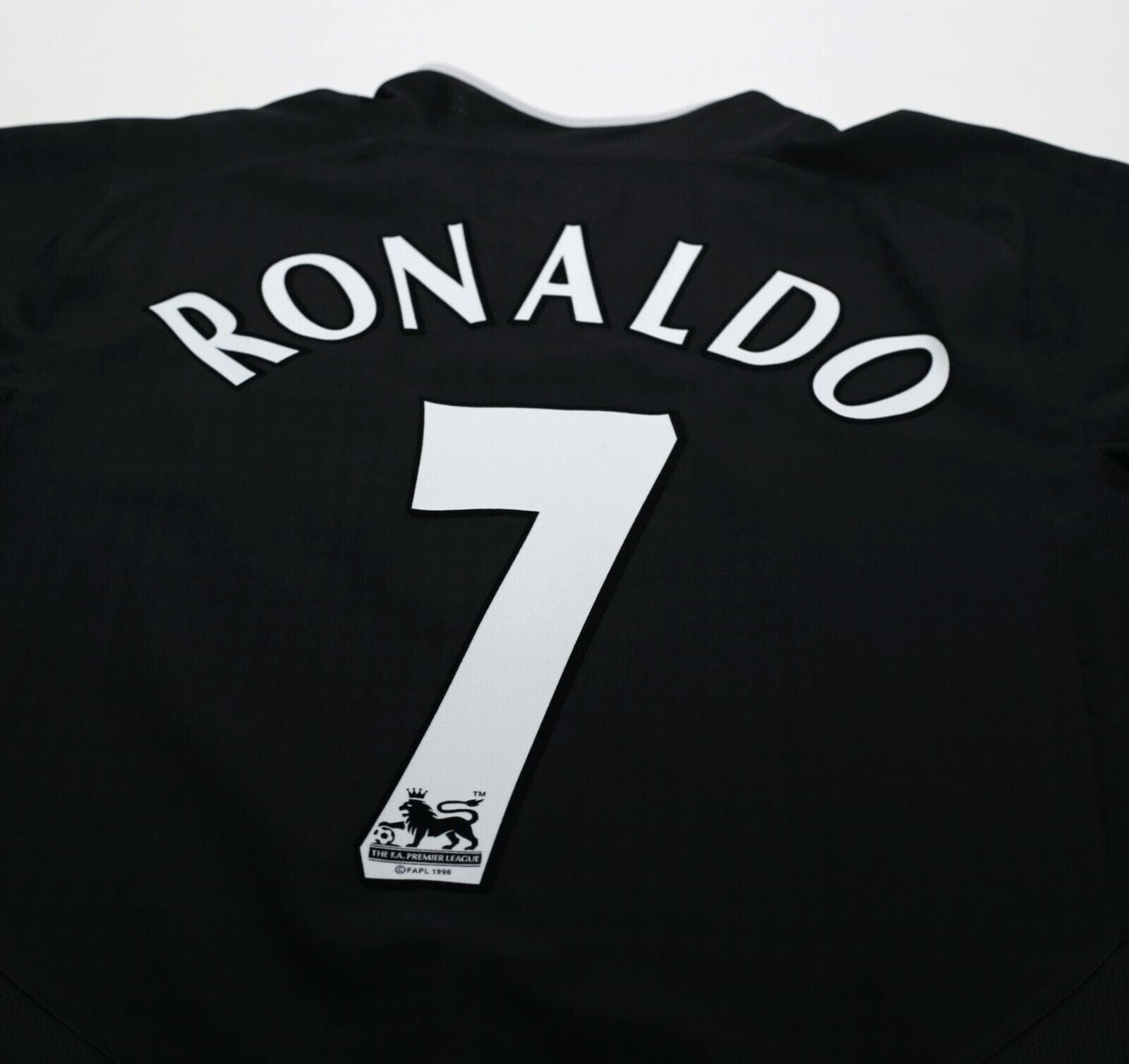 2003/04 RONALDO #7 Manchester United Vintage Nike Away Football Shirt (M)