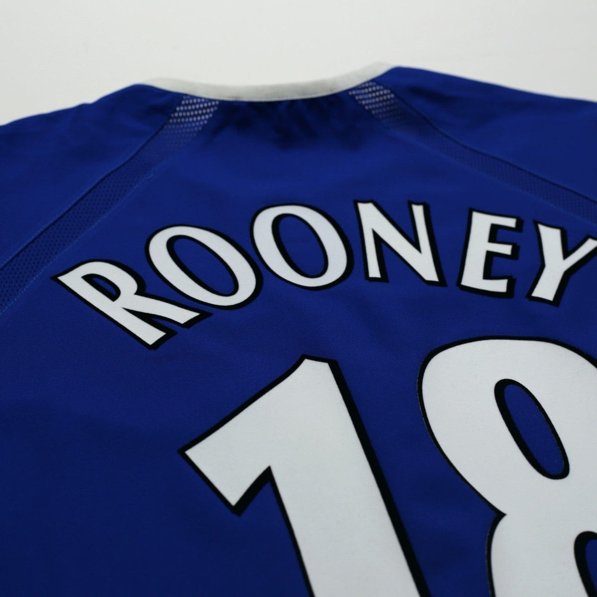 2003/04 Rooney #18 Everton Vintage PUMA Home Football Shirt (M)