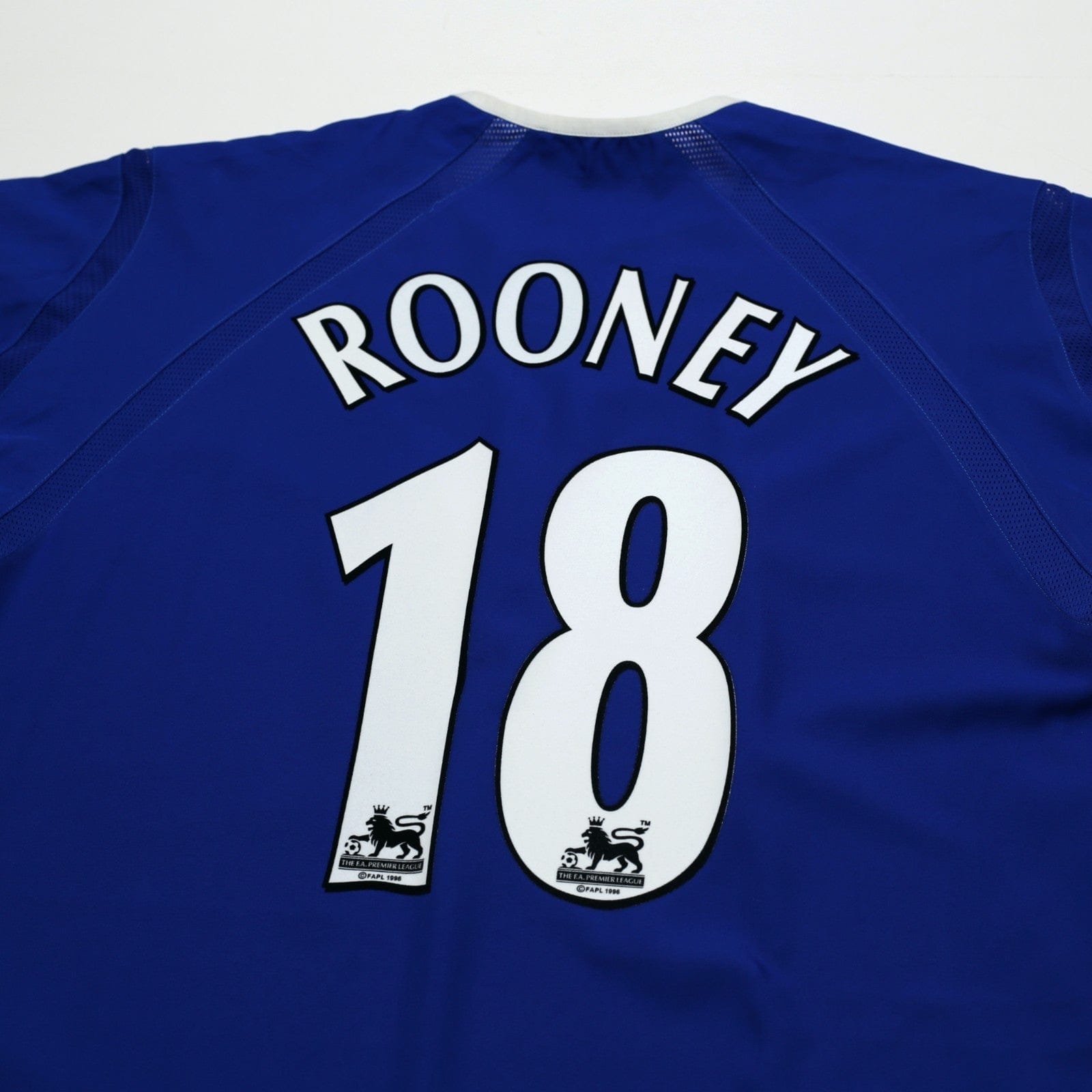 2003/04 Rooney #18 Everton Vintage PUMA Home Football Shirt (M)