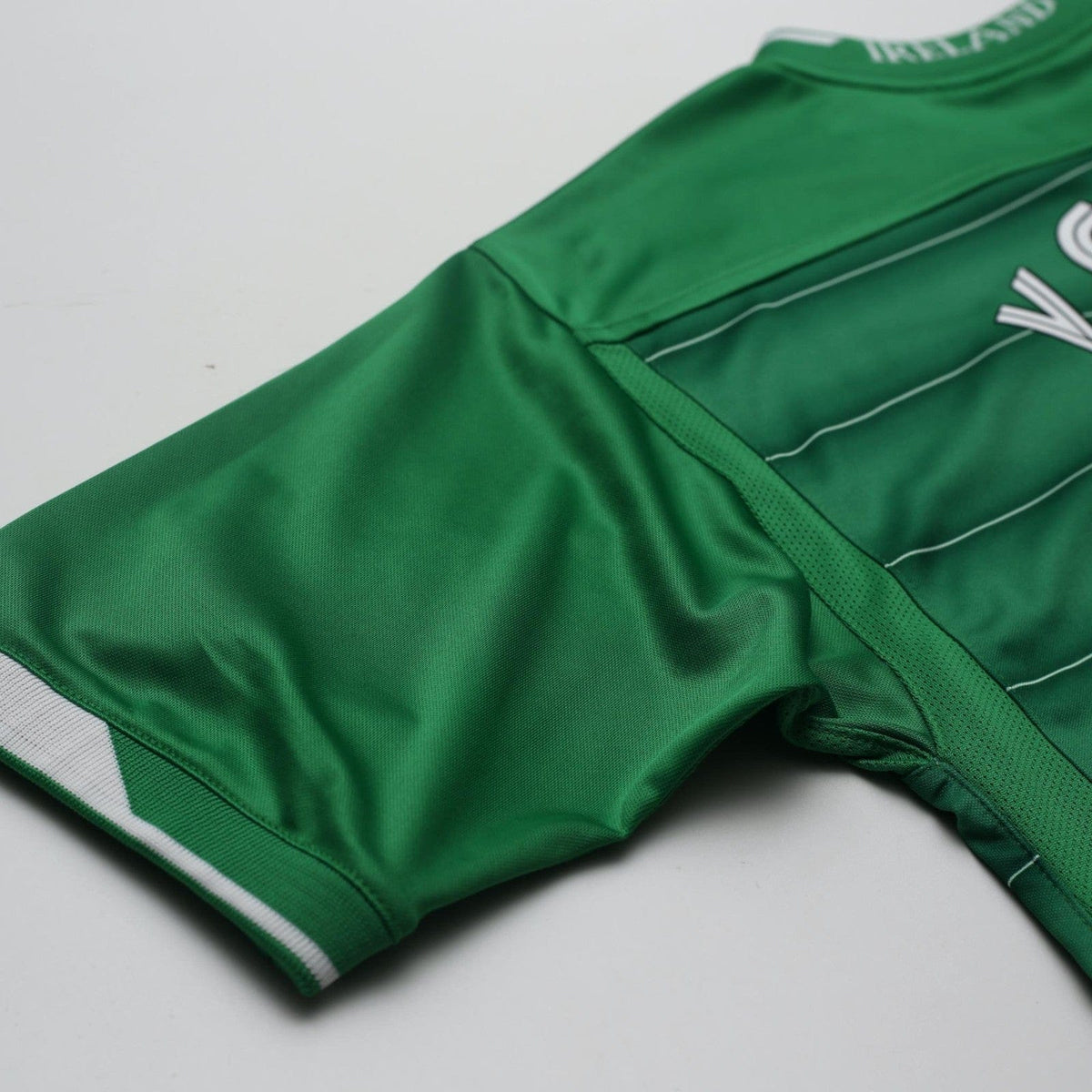 2003/04 Roy Keane #6 Ireland Vintage Umbro Home Football Shirt (M)