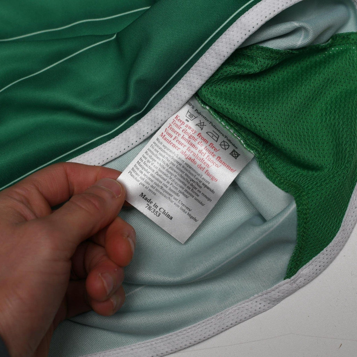 2003/04 Roy Keane #6 Ireland Vintage Umbro Home Football Shirt (M)
