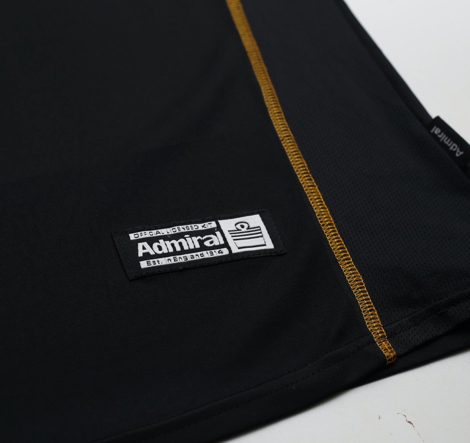 2003/04 WOLVERHAMPTON WANDERERS Vintage Admiral Away Football Shirt (L)