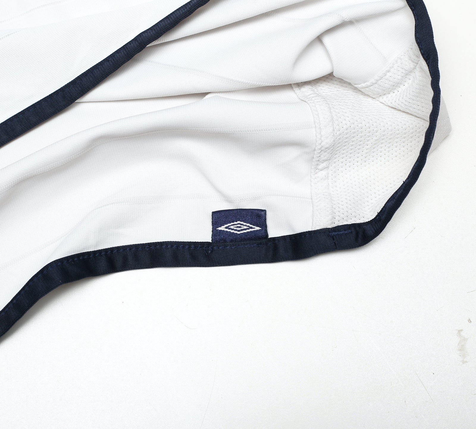 2003/05 BECKHAM #7 England Vintage Umbro Home Football Shirt (XL)