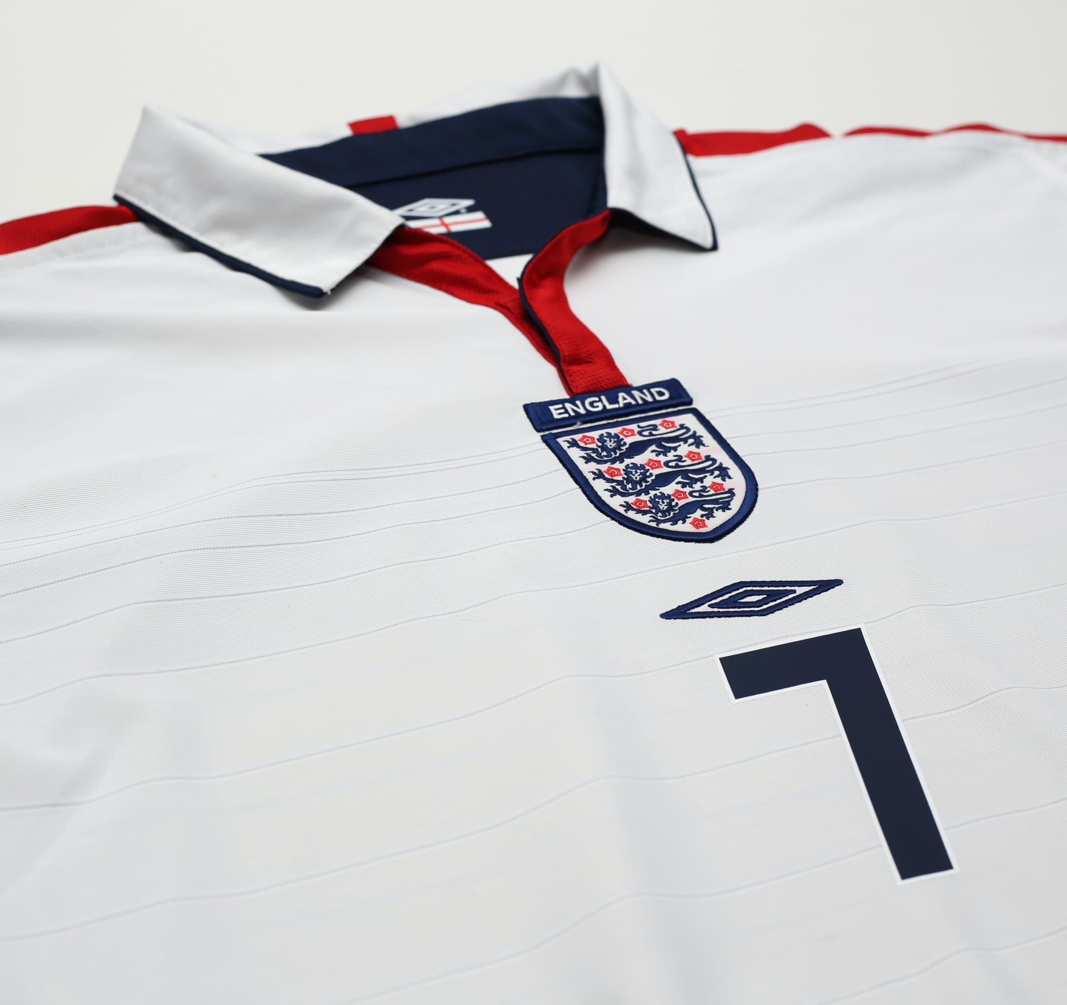 2003/05 Beckham #7 England Vintage Umbro Home Football Shirt (XL) EURO 2004