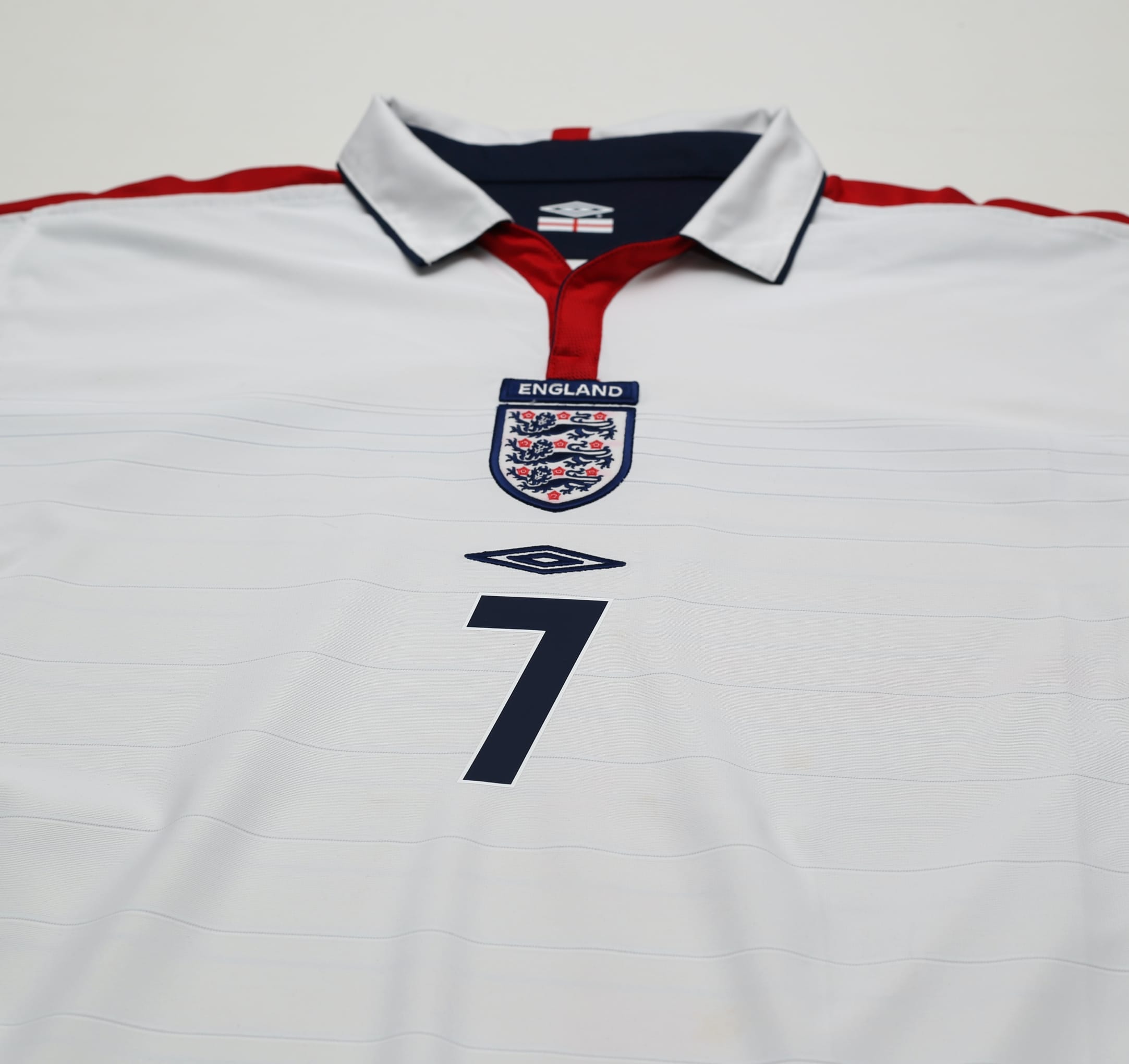 2003/05 Beckham #7 England Vintage Umbro Home Football Shirt (XL) EURO 2004