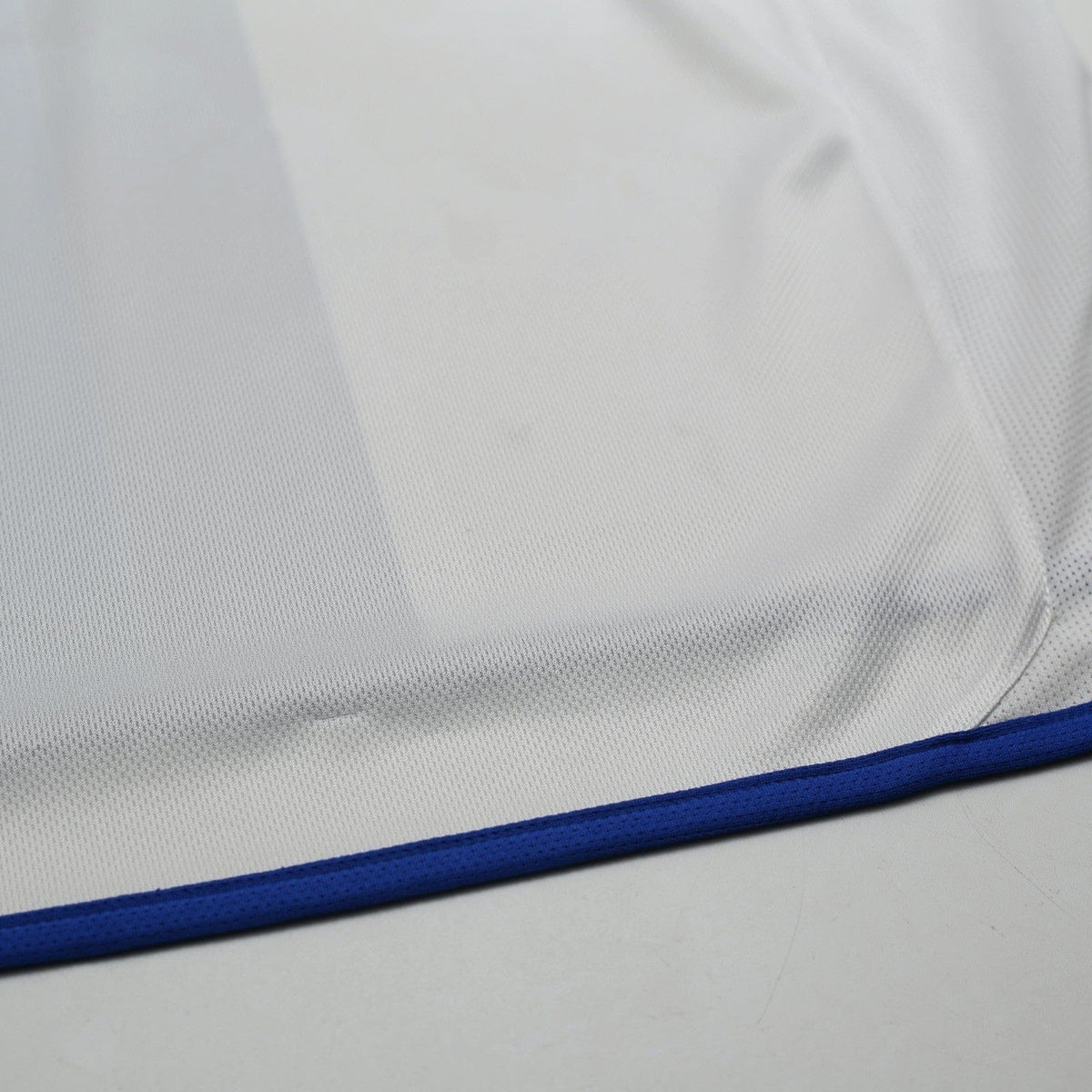 2003/05 Drogba #15 Chelsea Vintage Umbro UCL Away Football Shirt (L)