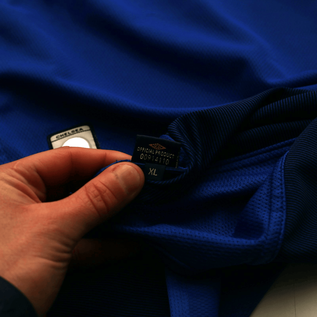 2003/05 Drogba #15 Chelsea Vintage Umbro UCL Home Football Shirt (XL)