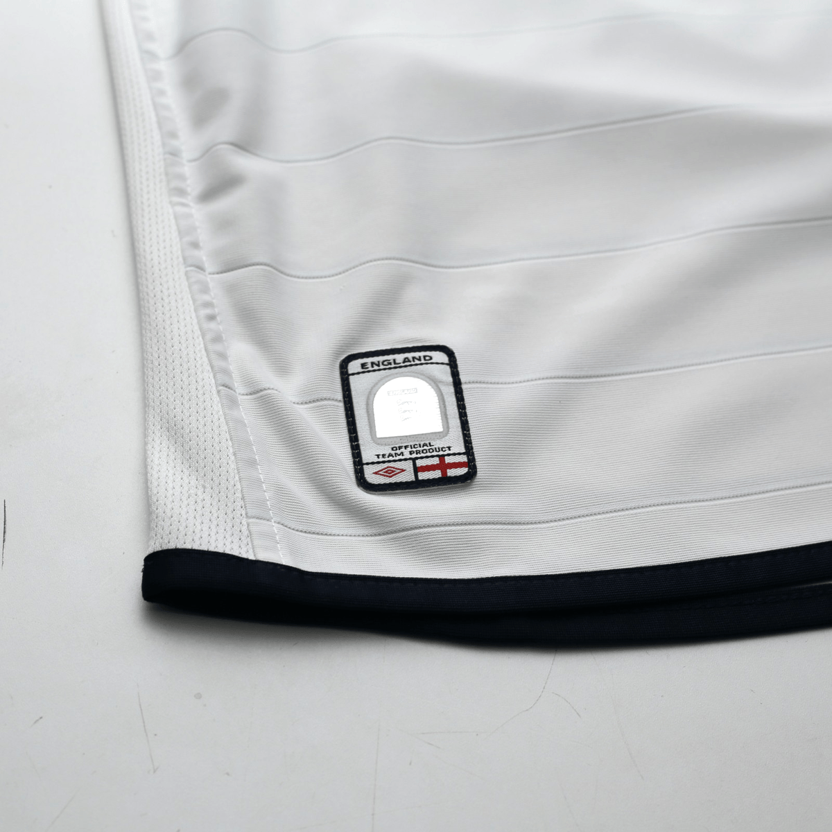 2003/05 Gerrard #4 England Vintage Umbro Home Football Shirt (L) EURO 2004