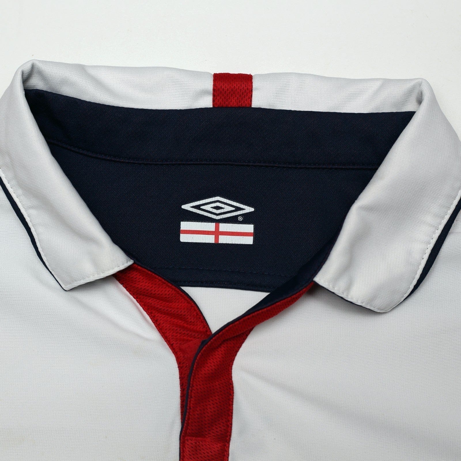 2003/05 Gerrard #4 England Vintage Umbro Home Football Shirt (M) EURO 2004