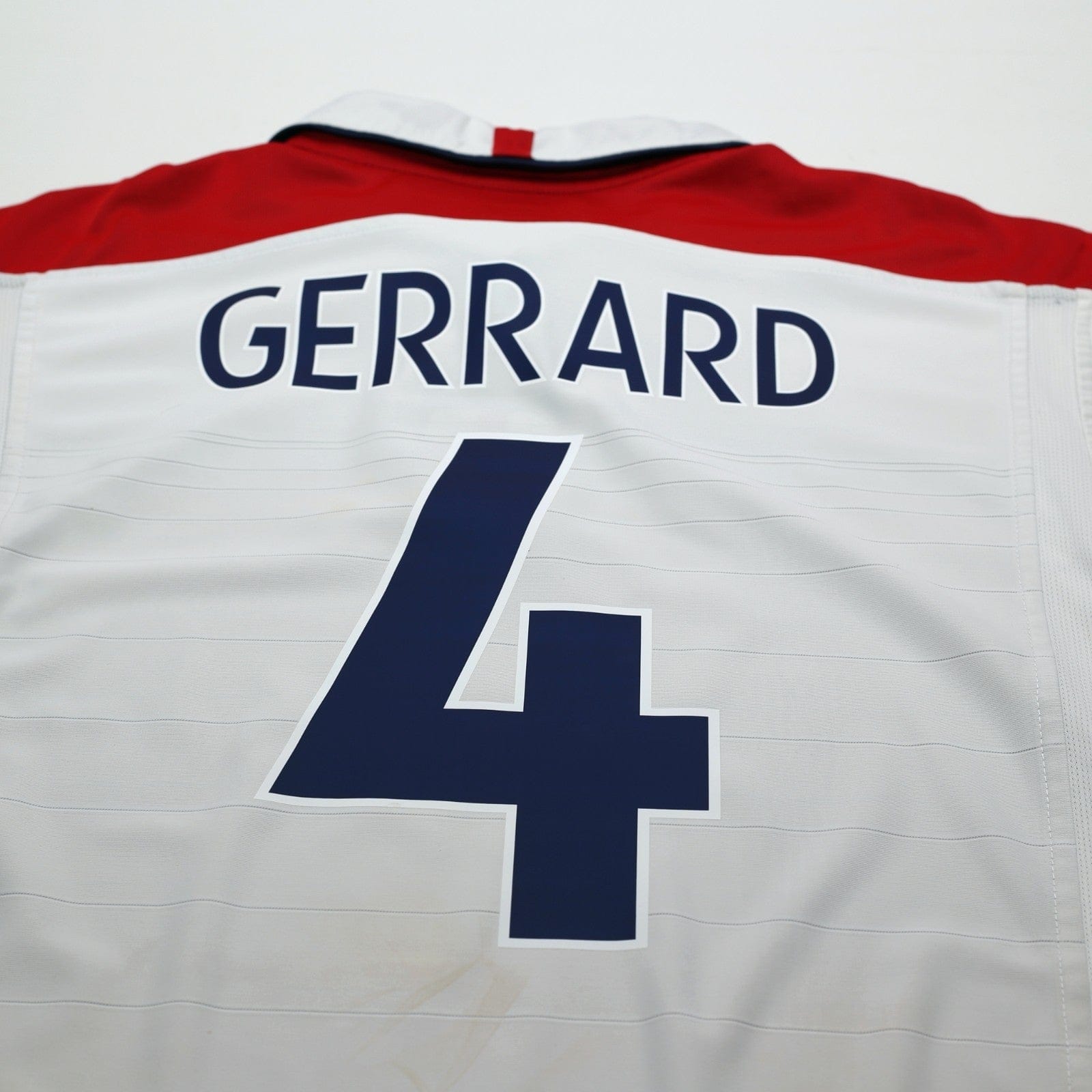 2003/05 Gerrard #4 England Vintage Umbro Home Football Shirt (M) EURO 2004