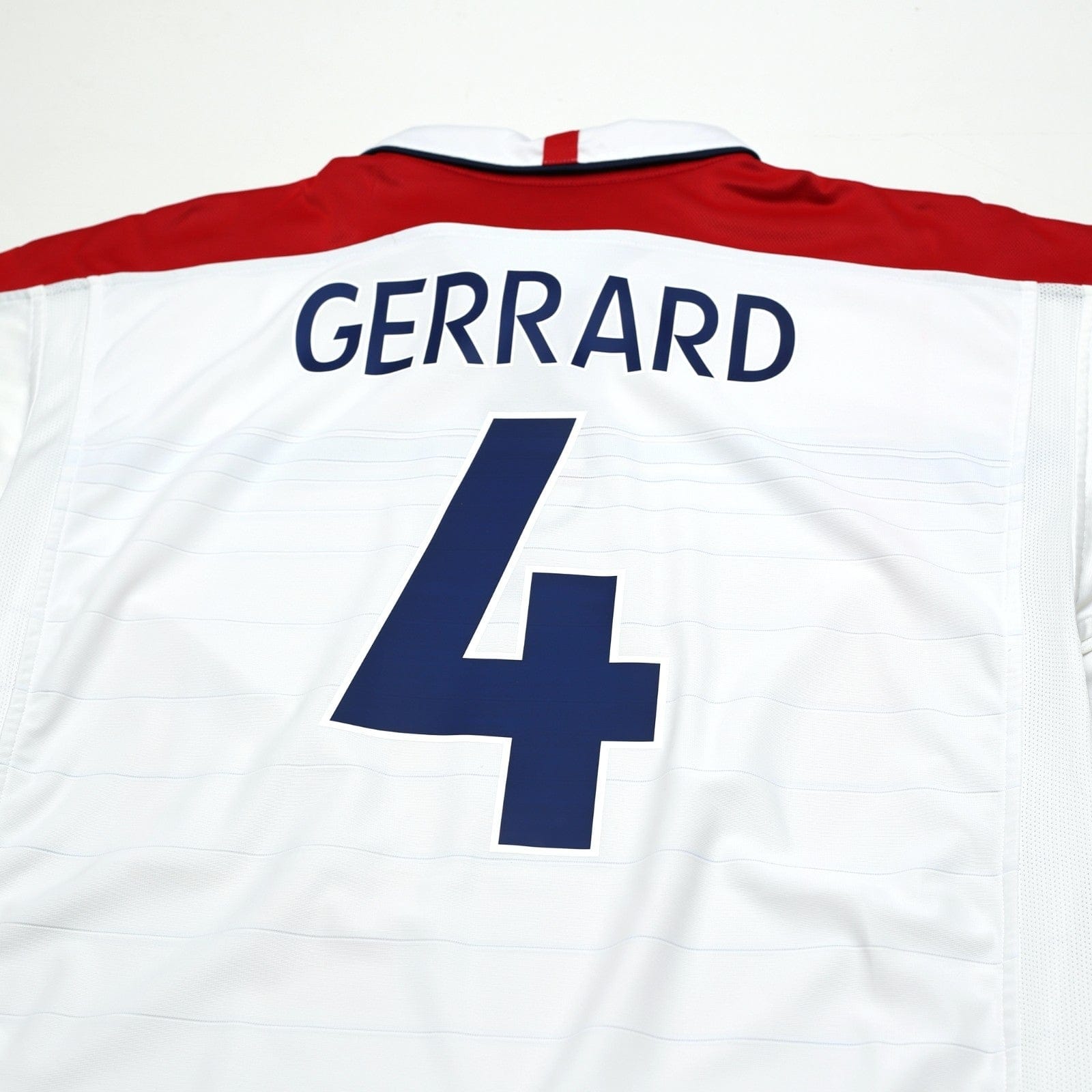 2003/05 Gerrard #4 England Vintage Umbro Home Football Shirt (XL) EURO 2004