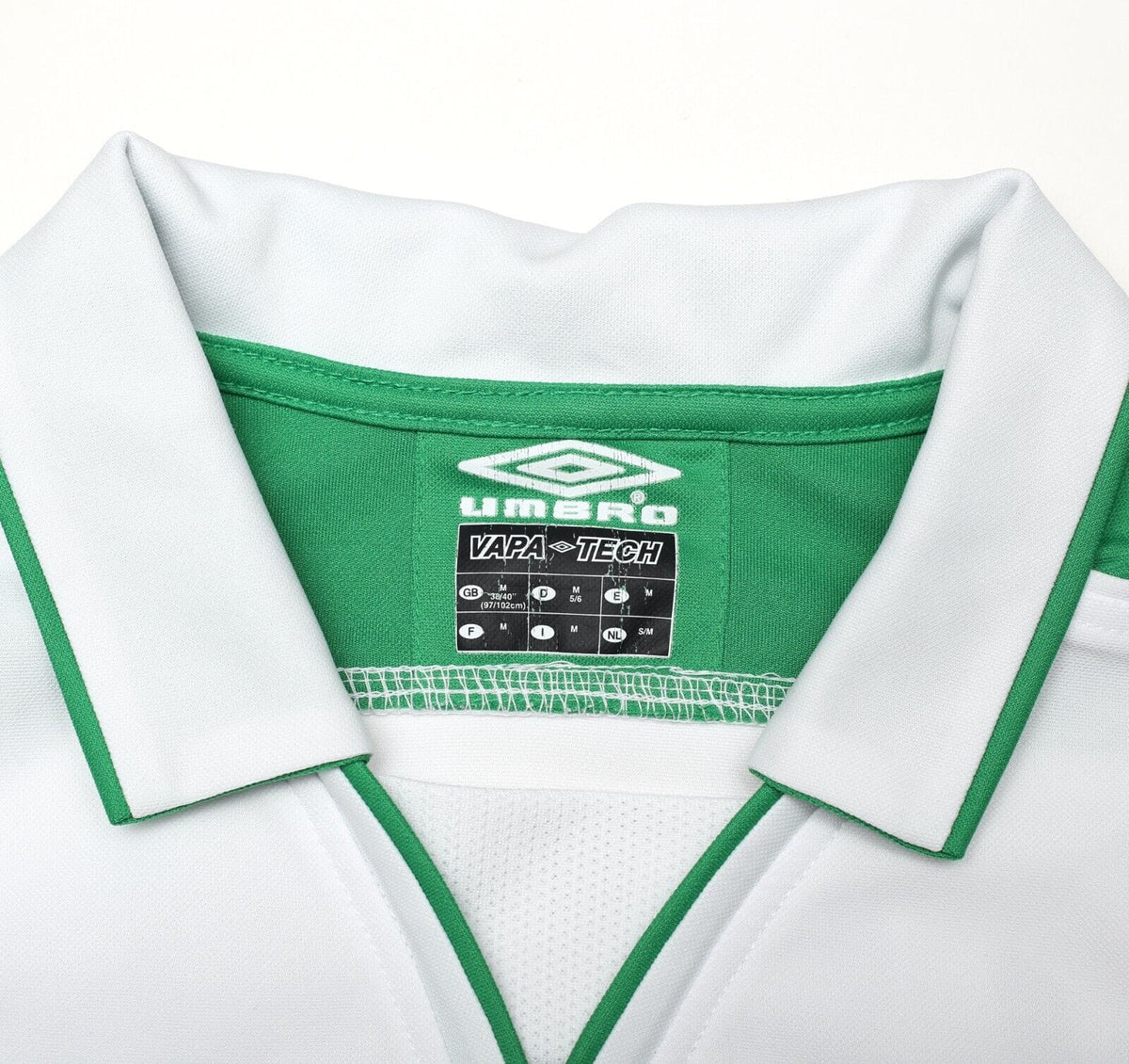 2003/05 KEANE #6 Ireland Vintage Umbro L/S Away Football Shirt (M)