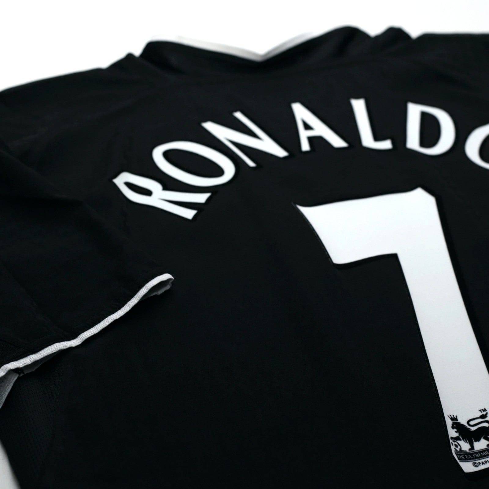 2003/05 Ronaldo #7 Manchester United Vintage Nike Away Football Shirt (L)