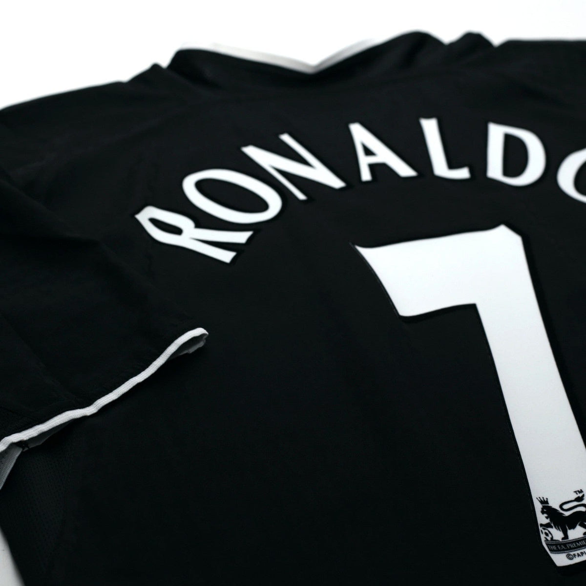 2003/05 Ronaldo #7 Manchester United Vintage Nike Away Football Shirt (L)