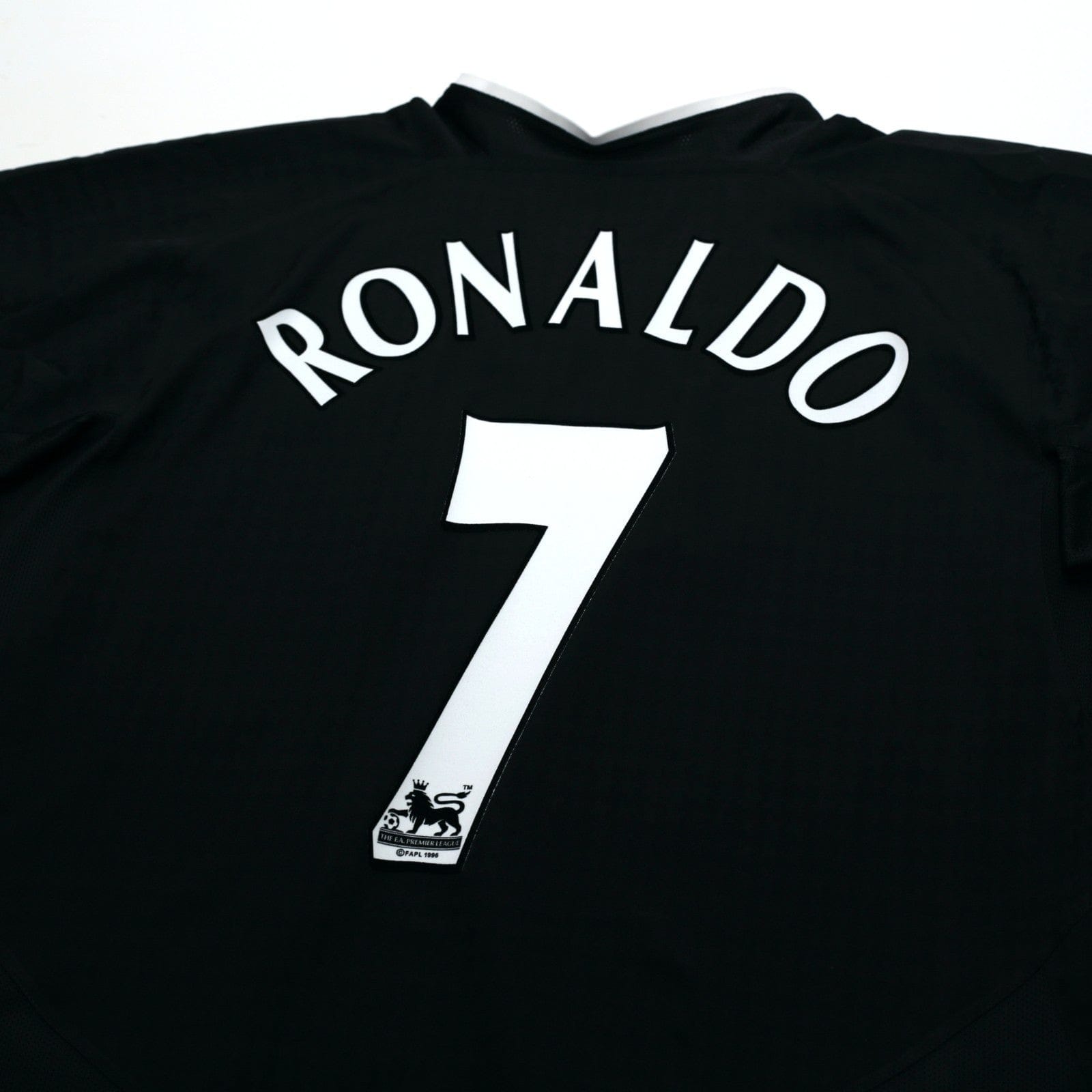 2003/05 Ronaldo #7 Manchester United Vintage Nike Away Football Shirt (L)