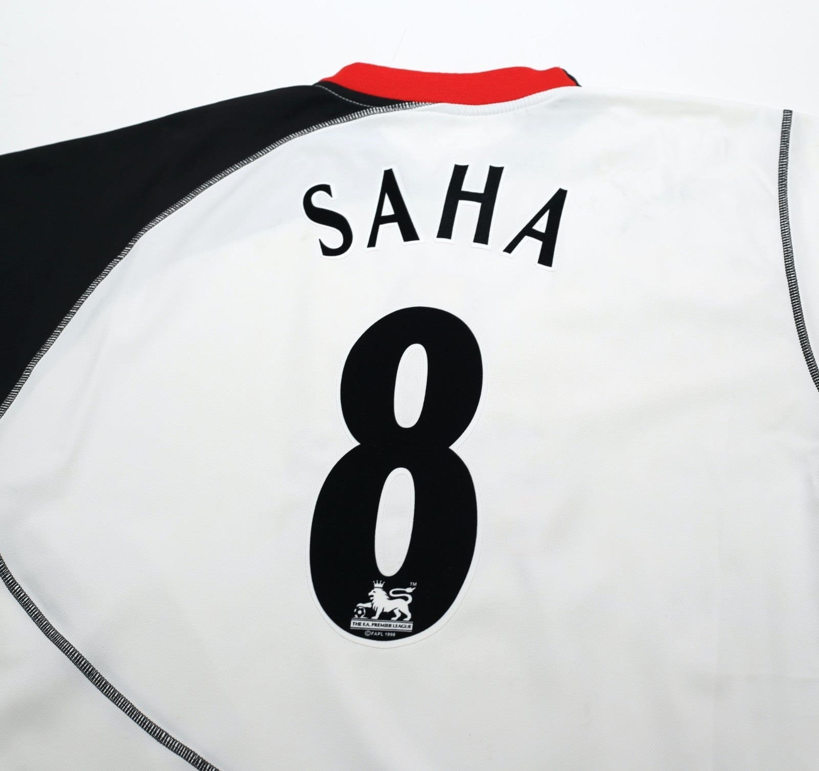 2003/05 SAHA #8 Fulham Vintage PUMA Home Football Shirt (L)