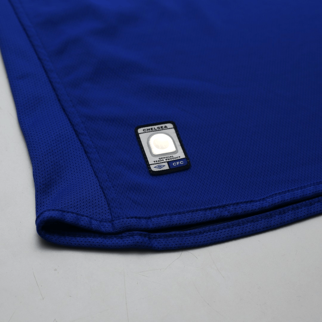 2003/05 Zola #25 Chelsea Vintage Umbro Home Football Shirt (XL)