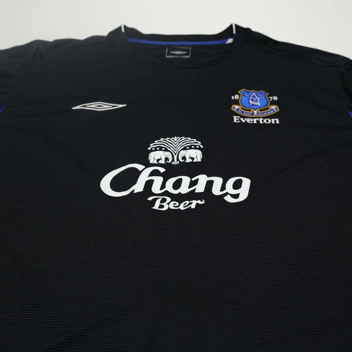 2004/05 Cahill #17 Everton Vintage Umbro Third L/S Football Shirt (XXL)