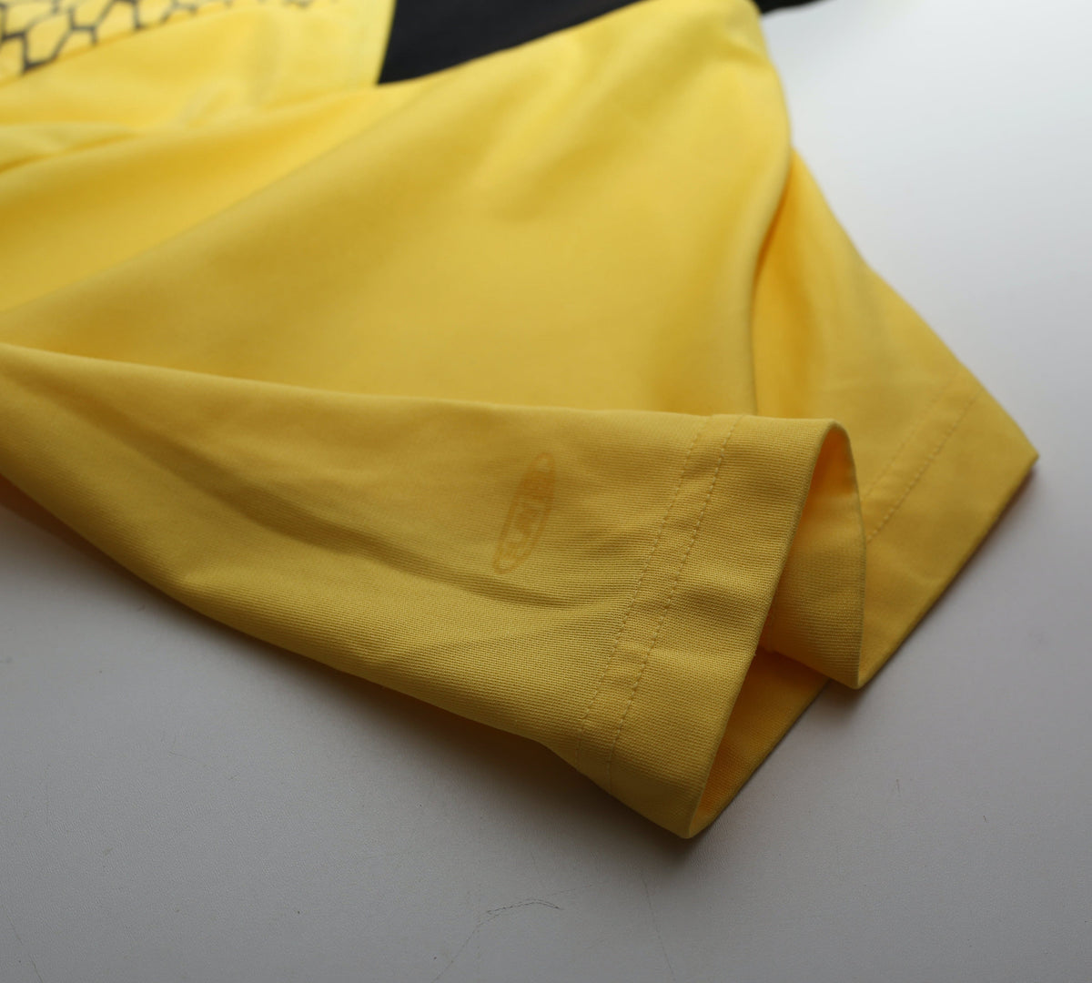 2004/05 CISSE #9 Liverpool Vintage Reebok Away Football Shirt Jersey (M)