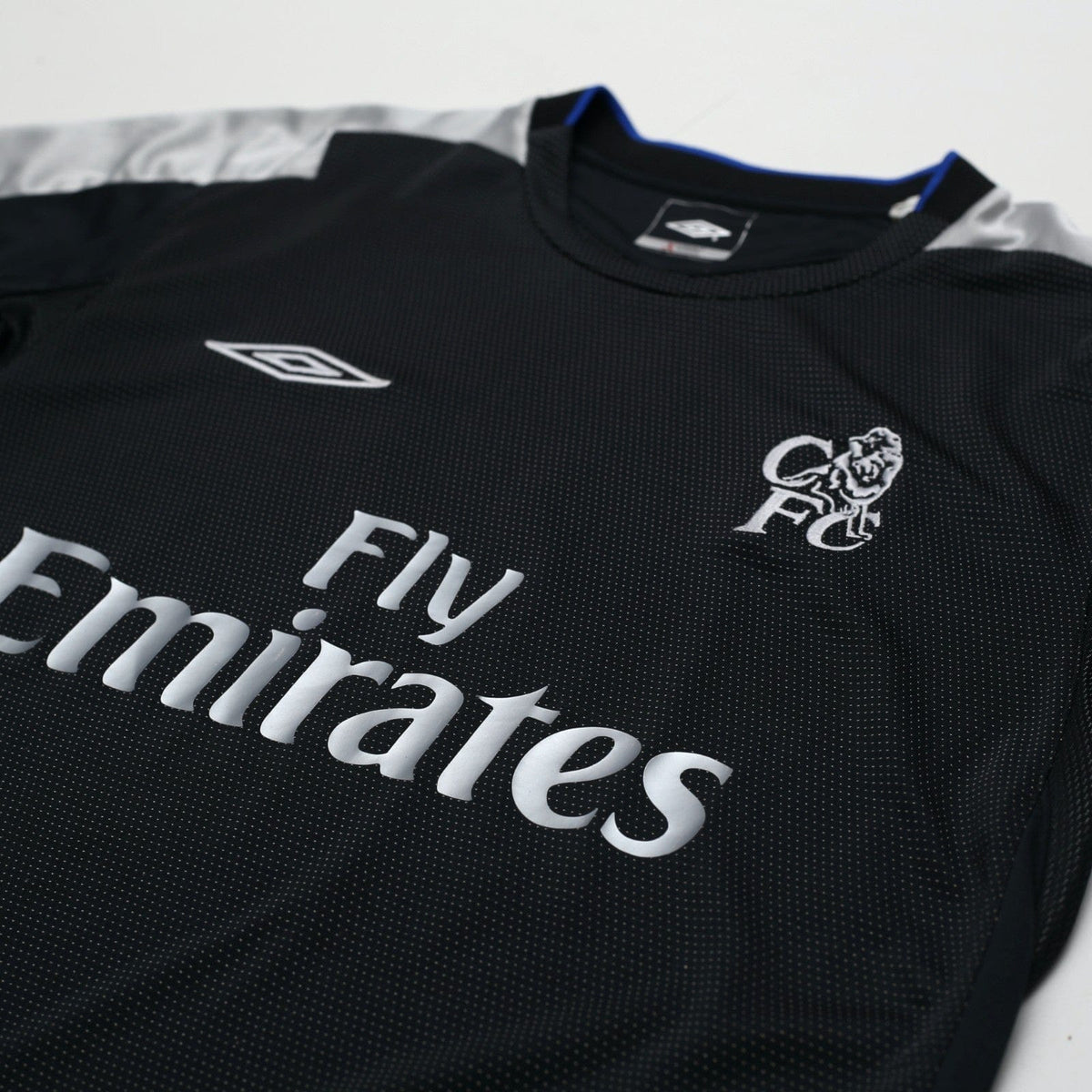 2004/05 Drogba #15 Chelsea Vintage Umbro UCL Away Football Shirt (S)