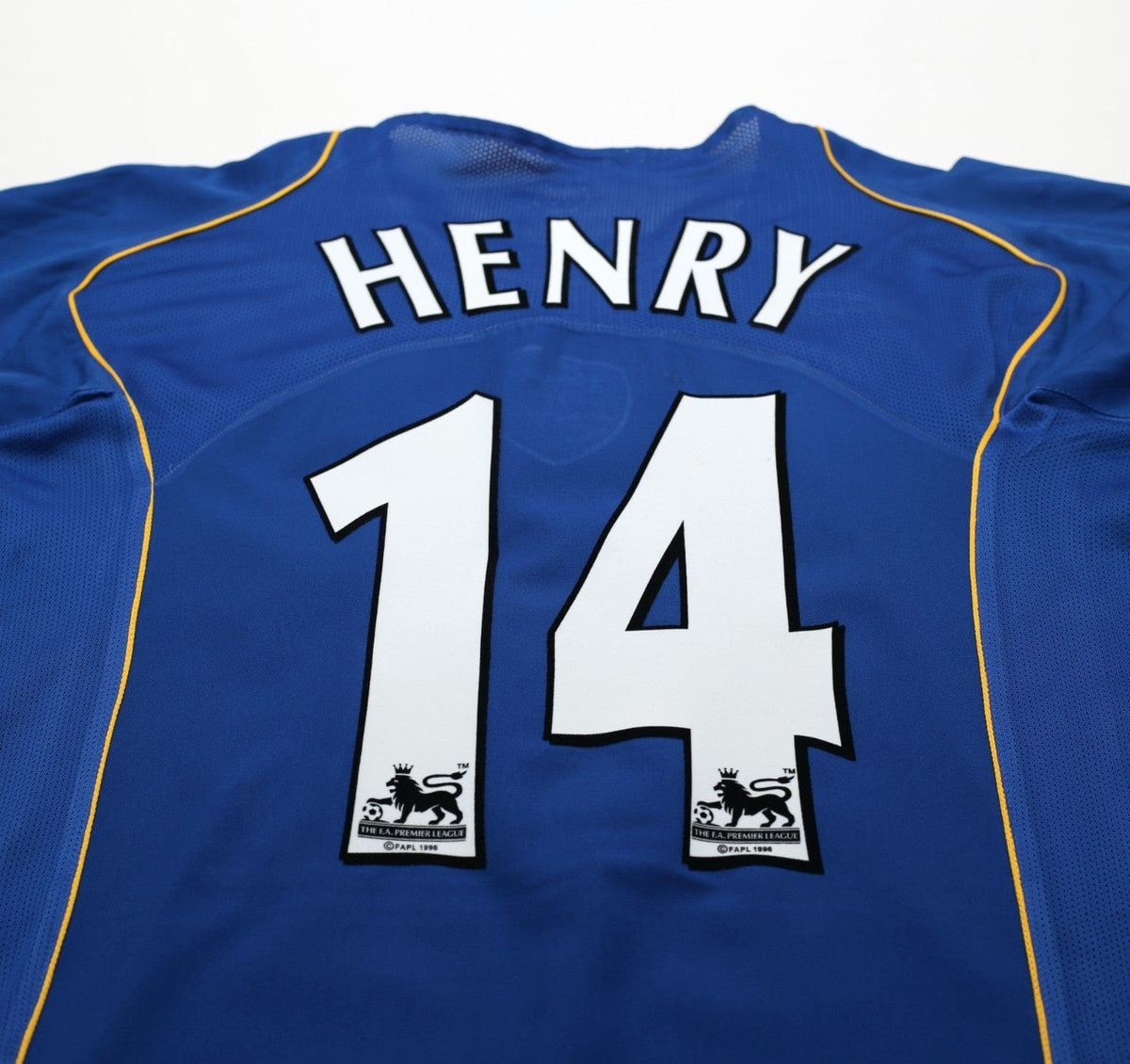 2004/05 HENRY #14 Arsenal Vintage Nike Away Football Shirt (M)