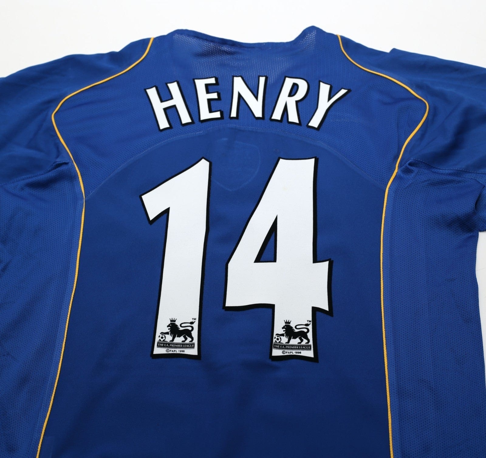 2004/05 HENRY #14 Arsenal Vintage Nike Away Football Shirt (M)