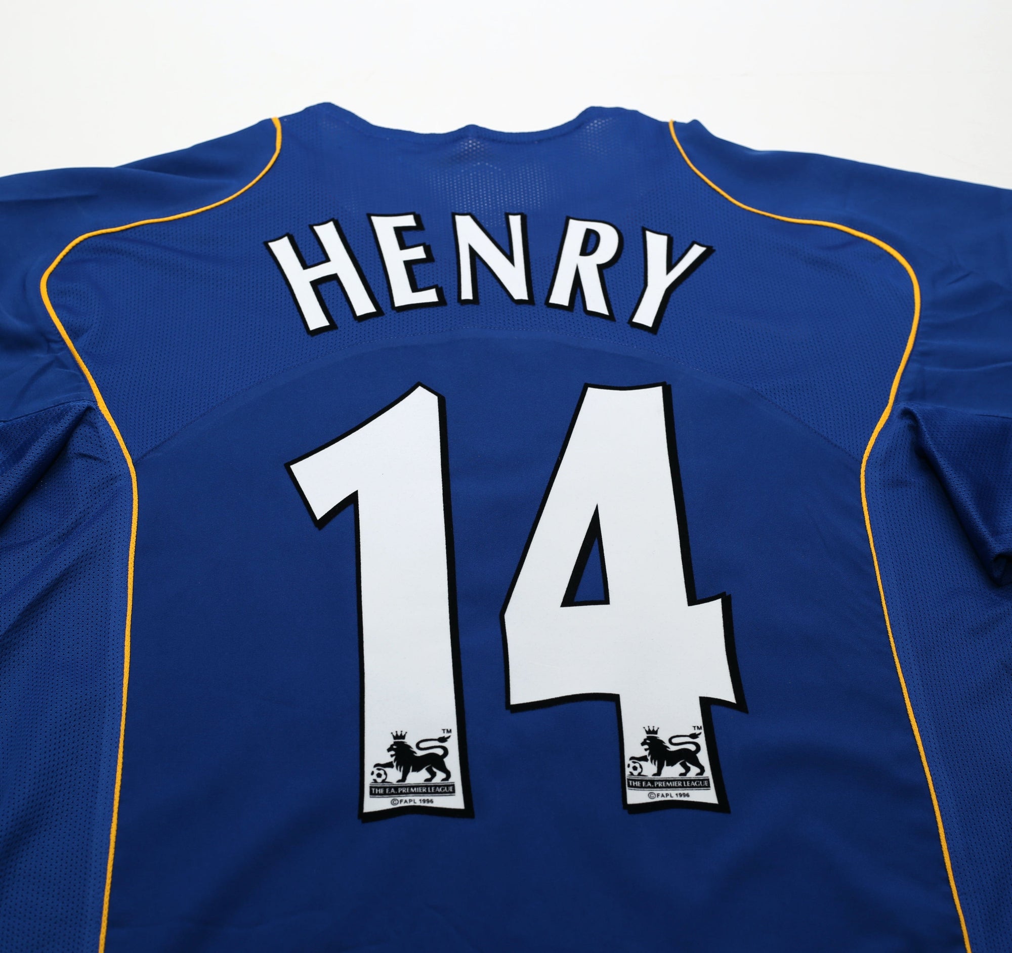 2004/05 HENRY #14 Arsenal Vintage Nike Away Football Shirt (XL)