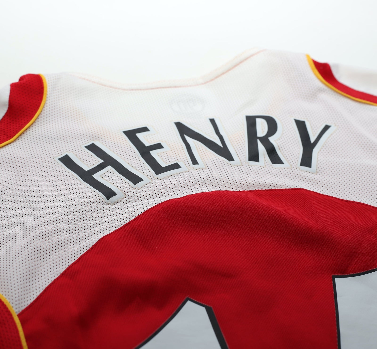 2004/05 HENRY #14 Arsenal Vintage Nike Home Football Shirt Jersey (S)