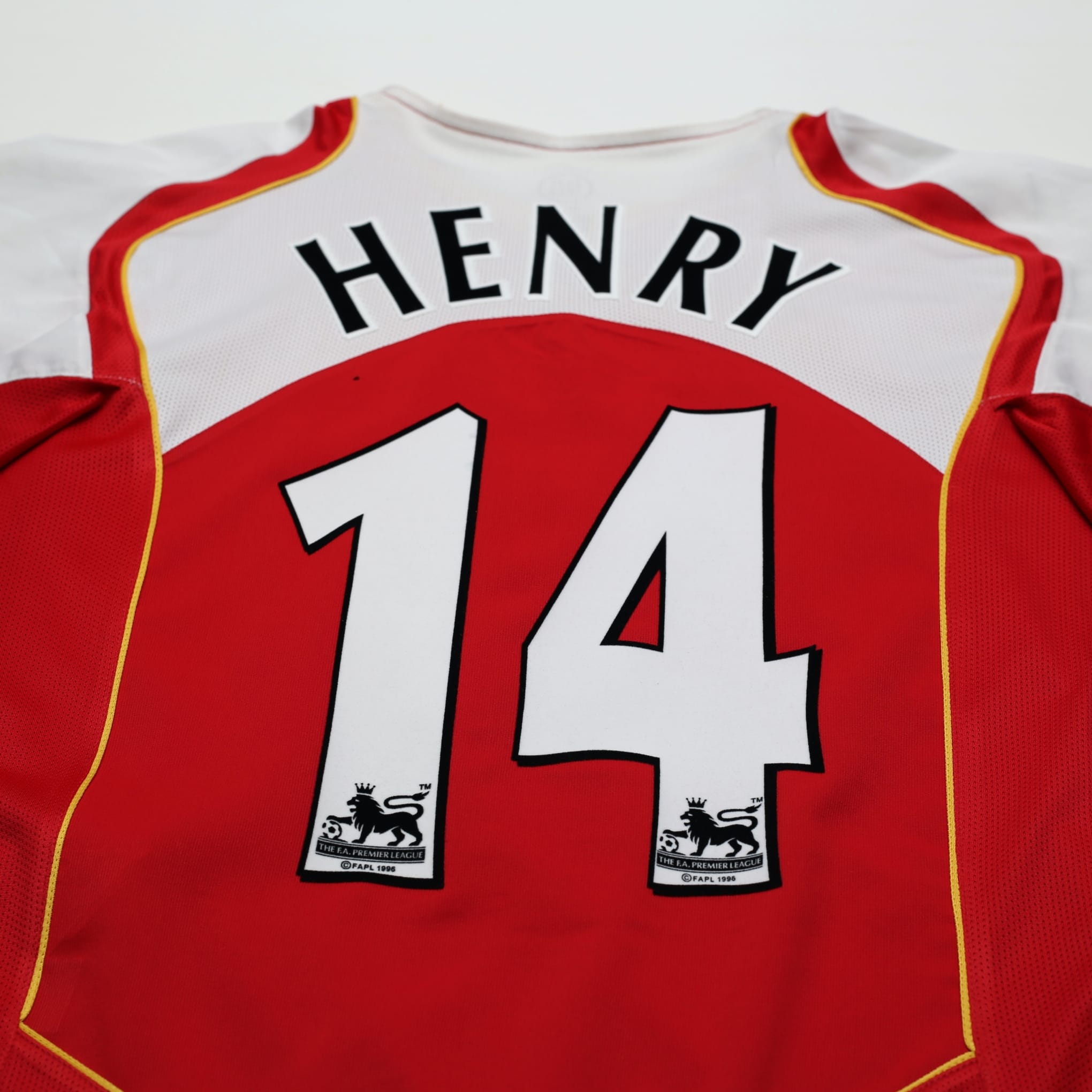 2004/05 Henry #14 Arsenal Vintage Nike Home Football Shirt (L)
