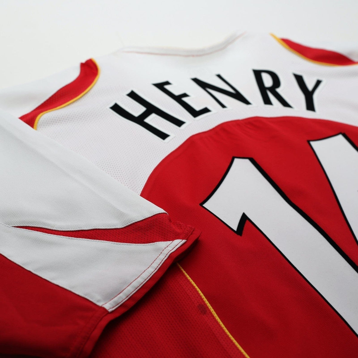 2004/05 Henry #14 Arsenal Vintage Nike Home Football Shirt (M)
