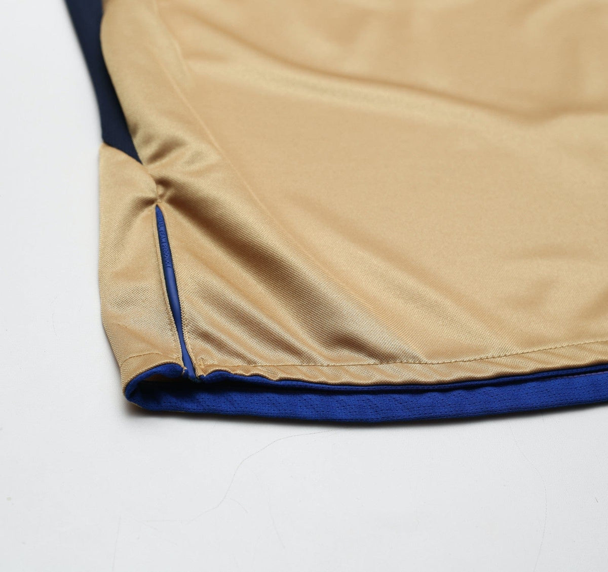 2004/05 IBRAHIMOVIC #10 Sweden Vintage Umbro Centenary Football Shirt (M/L)