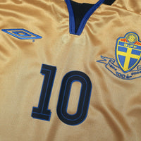 2004/05 Ibrahimovic #10 Sweden Vintage Umbro Centenary Football Shirt (M/L)