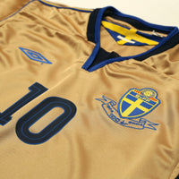 2004/05 Ibrahimovic #10 Sweden Vintage Umbro Centenary Football Shirt (M/L)