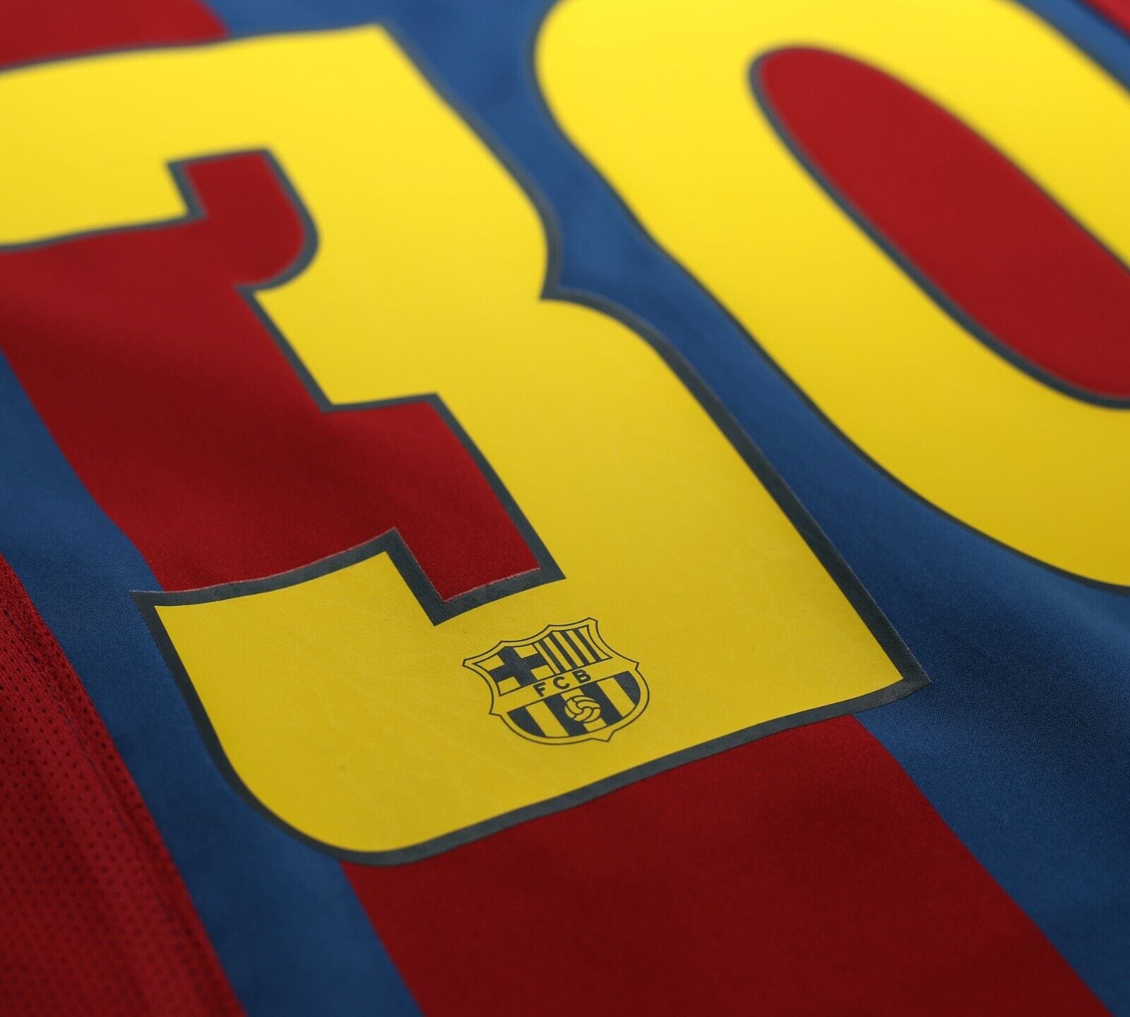 2004/05 MESSI #30 Barcelona Vintage Nike Home Football Shirt Jersey (M)