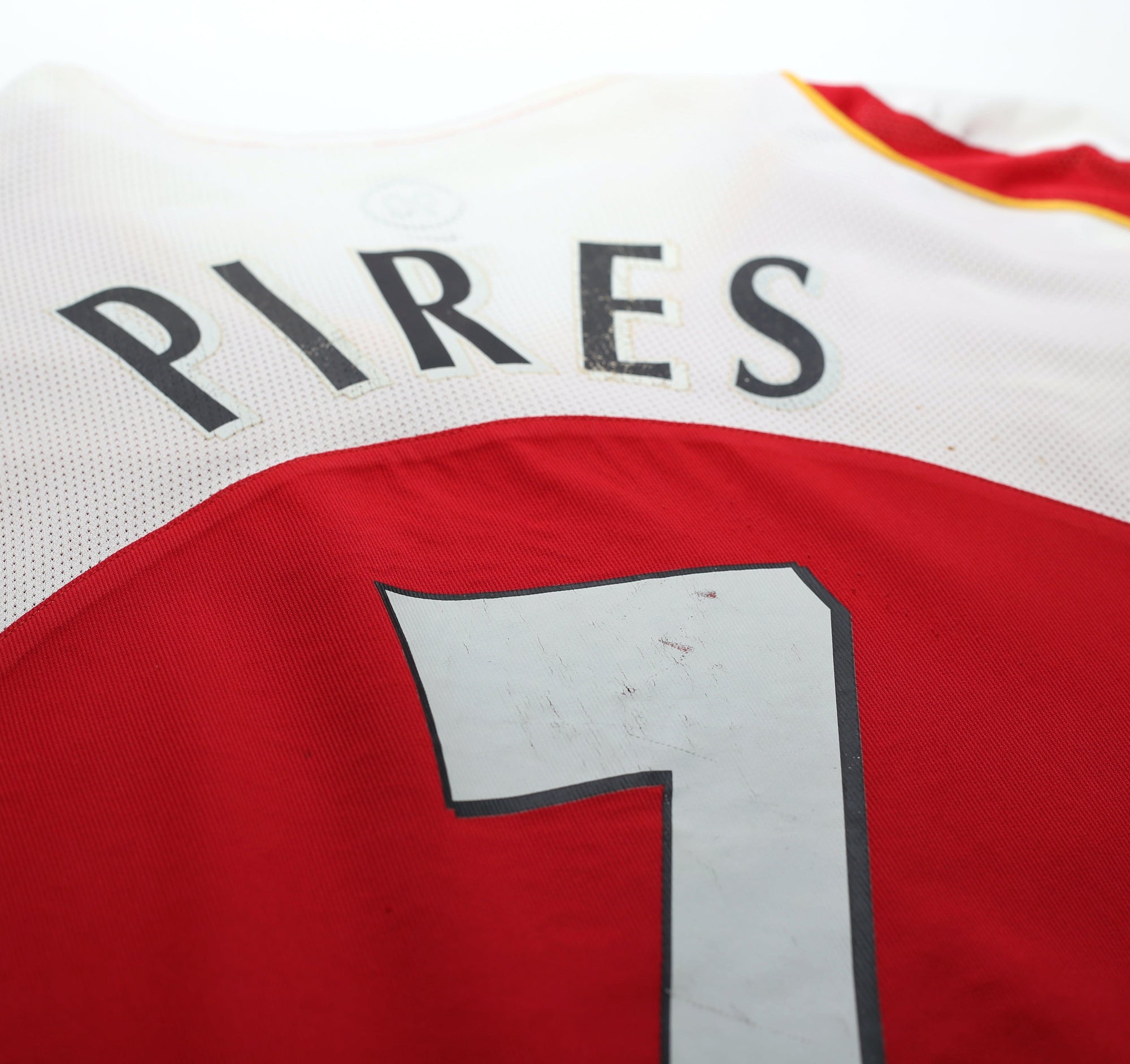 2004/05 PIRES #7 Arsenal Vintage Nike Home Football Shirt (M)