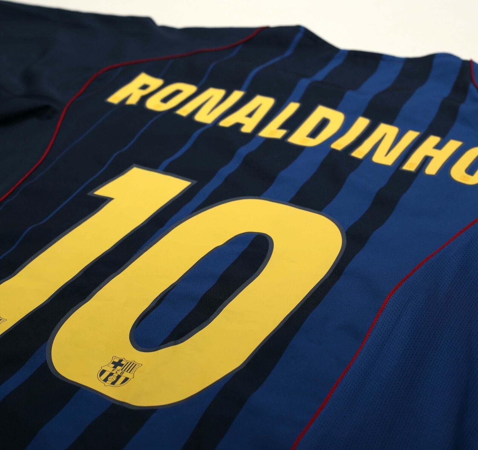 2004/05 RONALDINHO #10 Barcelona Vintage Nike Away Football Shirt (XL)