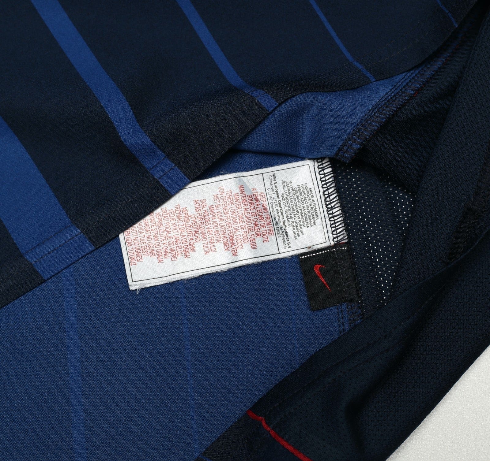 2004/05 RONALDINHO #10 Barcelona Vintage Nike Away Football Shirt (XXL)